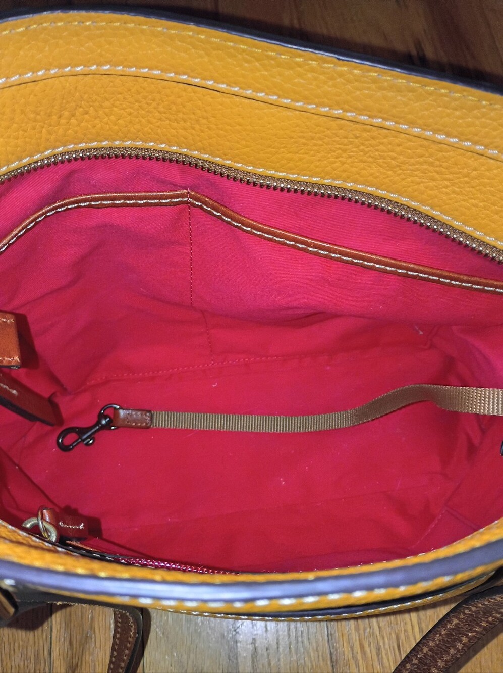 Dooney And Bourke Small Lexington - Picture 6 of 10